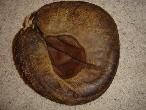 Early 1900's Decker Patent Crescent Catchers Mitt Front